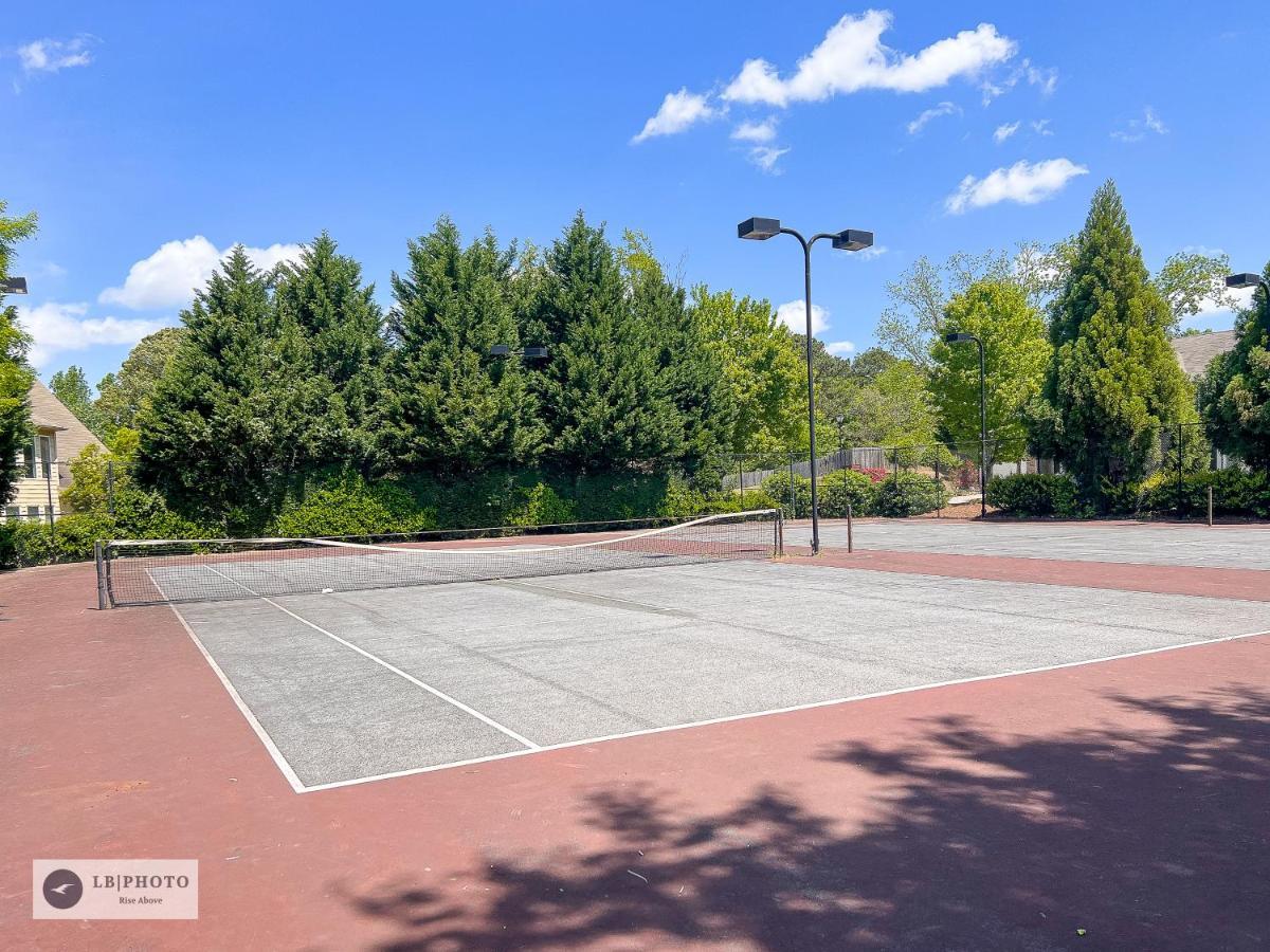 4 - Bed Home With Cali King Bed, 12 Mins To Dtwn Ατλάντα Εξωτερικό φωτογραφία
